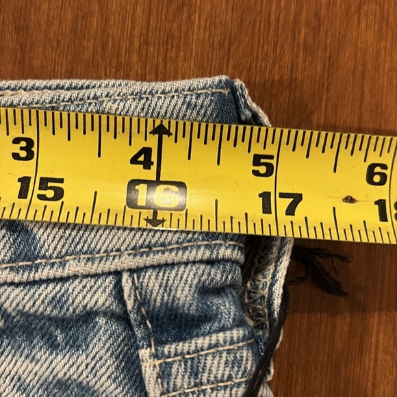 NWT Banana Republic The Pintuck Jean Size 31. - Picture 8 of 10